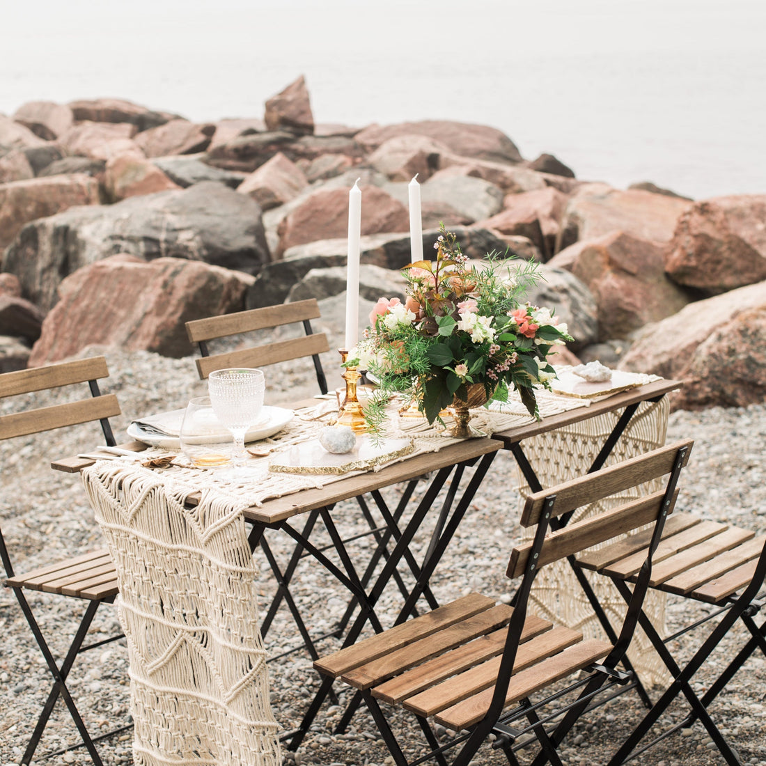 The Best Non-Alcoholic White Wines You’ll Actually Want to Drink