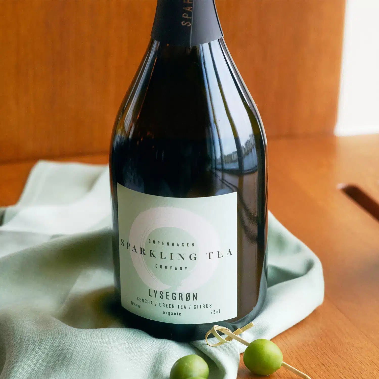 Copenhagen Non-Alcoholic Sparkling Tea LYSEGRØN | Sencha - Green Tea - Citrus